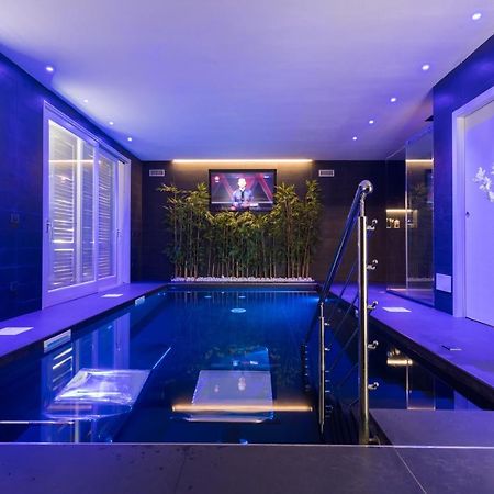 Luxury Villa Spa 몬델로 외부 사진