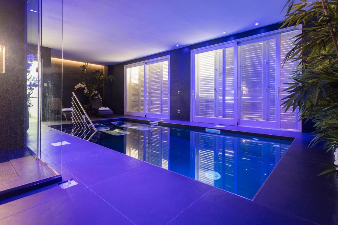 Luxury Villa Spa 몬델로 외부 사진