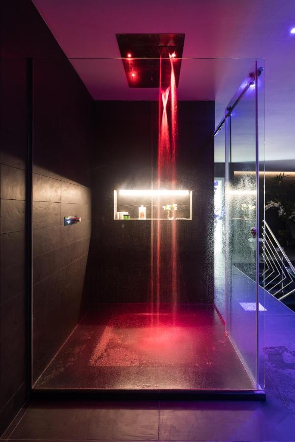 Luxury Villa Spa 몬델로 외부 사진
