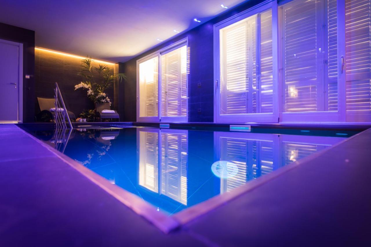 Luxury Villa Spa 몬델로 외부 사진